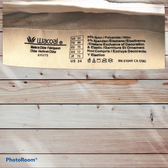 Beige Bra, size 34. Wacoal - Picture 3 of 4